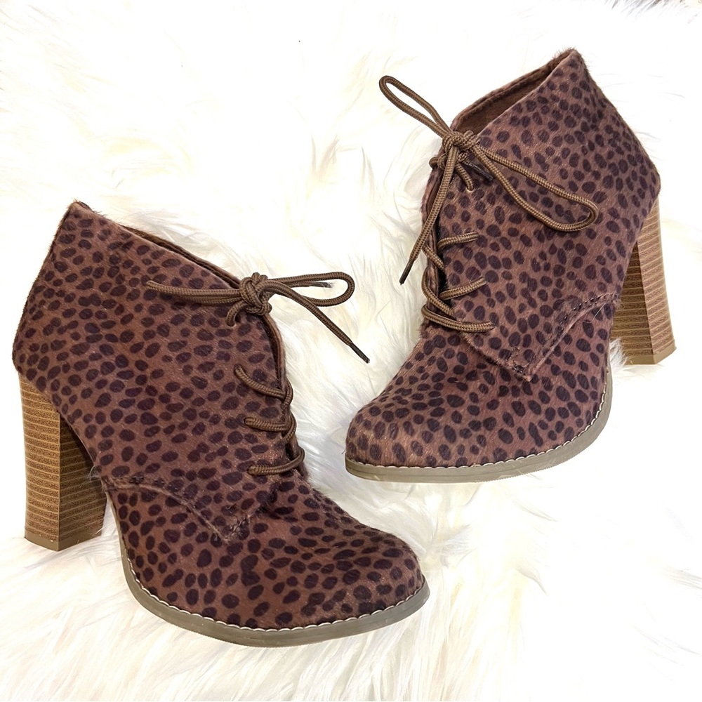 Old Navy | Furry Botties | Size 9